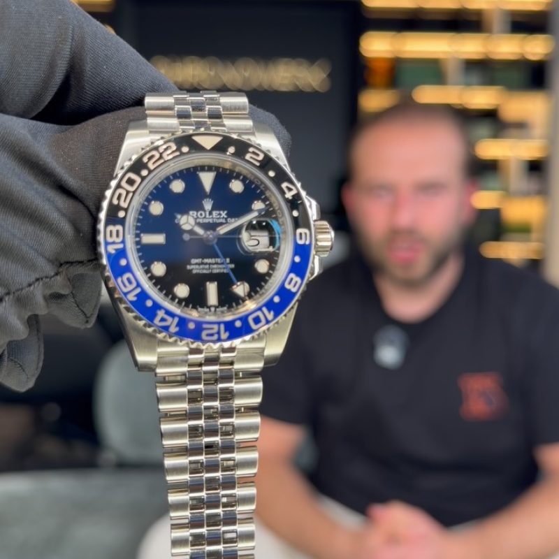 ROLEX GMT-MASTER II „BATGIRL“ Referenz: 126710BLNR Full Set aus 09/2021 Jubilee-Armband 40 mm Edelstahl Aut…