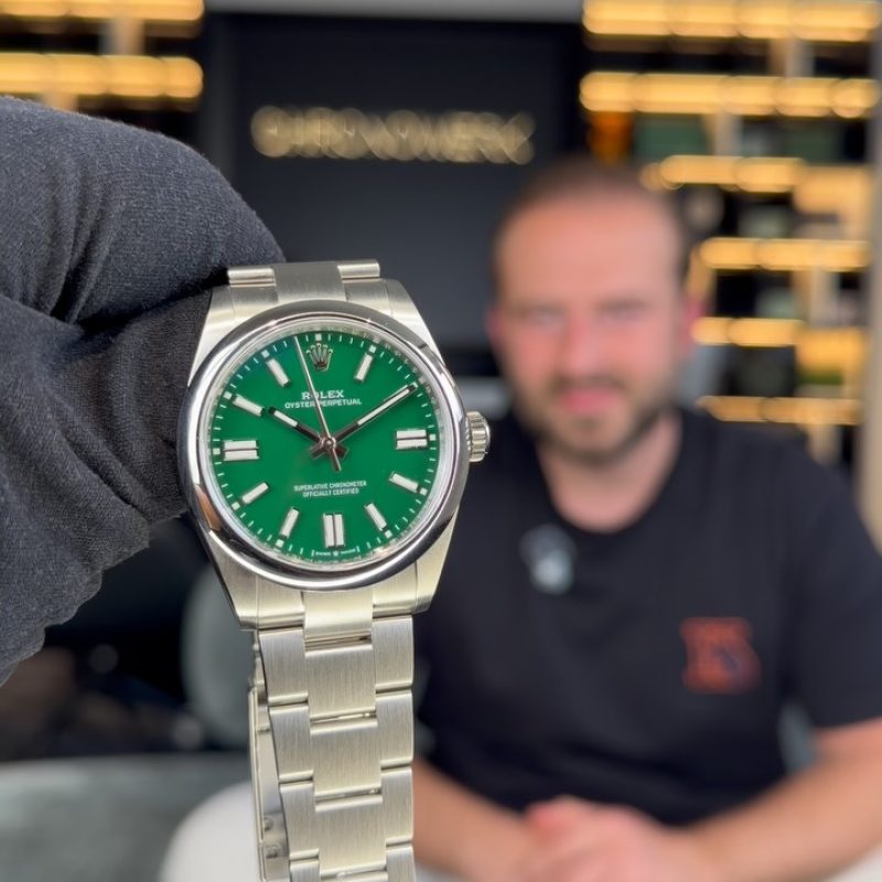 Grün ist nicht nur eine Farbe. Bei Rolex ist es ein Statement. Rolex Oyster Perpetual 41 Ref. 134300 Grünes…