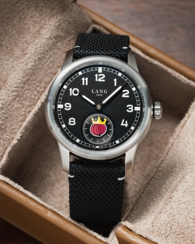 Lang 1943 Field Watch L4300103