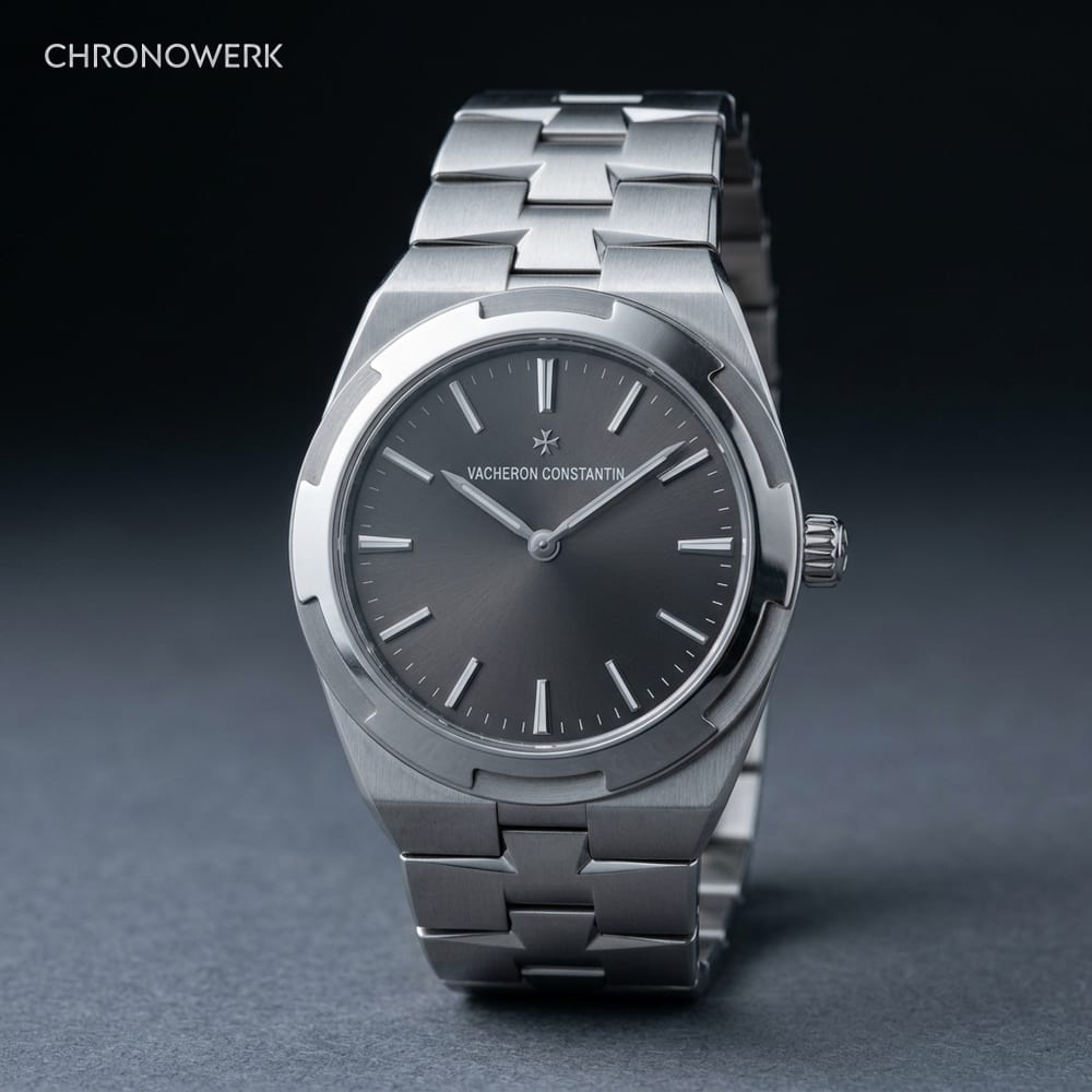 Sportuhr aus gebürstetem Stahl mit integriertem Gliederband, gekerbter Lünette und anthrazitfarbenem Zifferblatt mit Vacheron-Constantin-Signatur