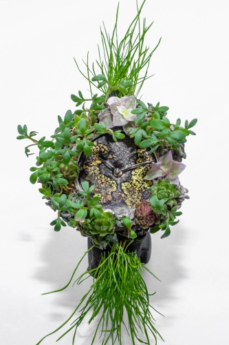 H. Moser & Cie Heritage 8327-1200